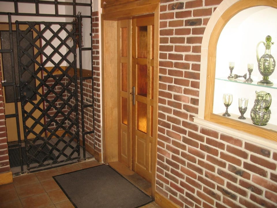 penzion - restaurace Na Výšince Bed and Breakfast in Lower Silesian Voivodeship