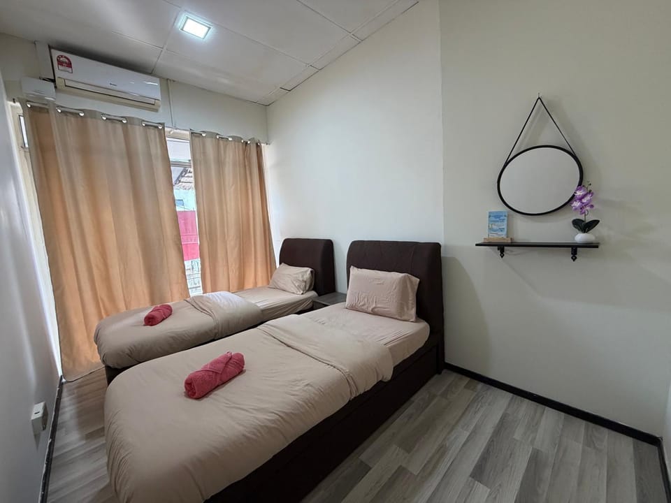 Photo of the whole room, Bedroom, towels, air conditioner