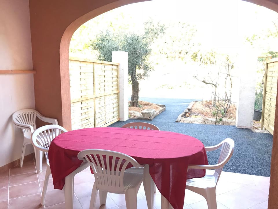 Appartement 300mètres mer Martinengo La Croisette Apartment in Grimaud