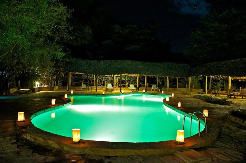 Swimming pool