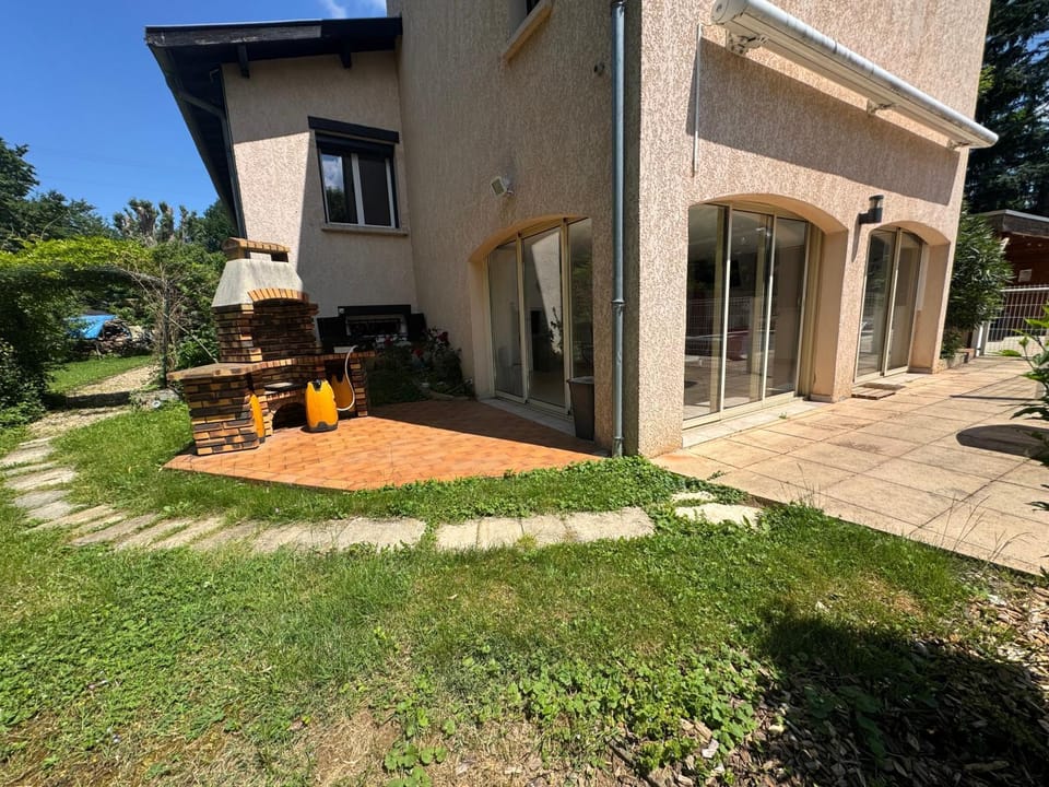 Gites de Frans House in Auvergne-Rhône-Alpes