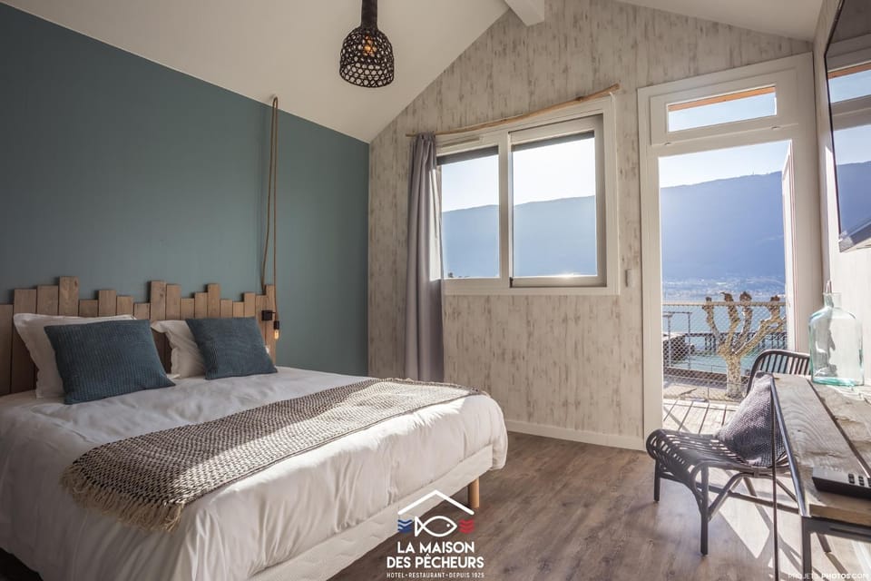 View (from property/room), Balcony/Terrace, Mountain view