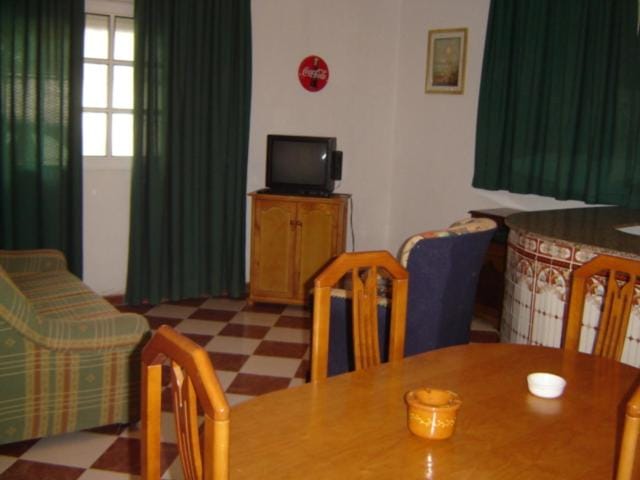 HABITACIONES LOS CAÑOS Bed and Breakfast in La Janda