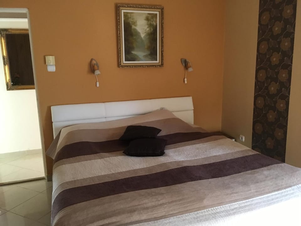 Gruber Apartman Apartment in Siófok