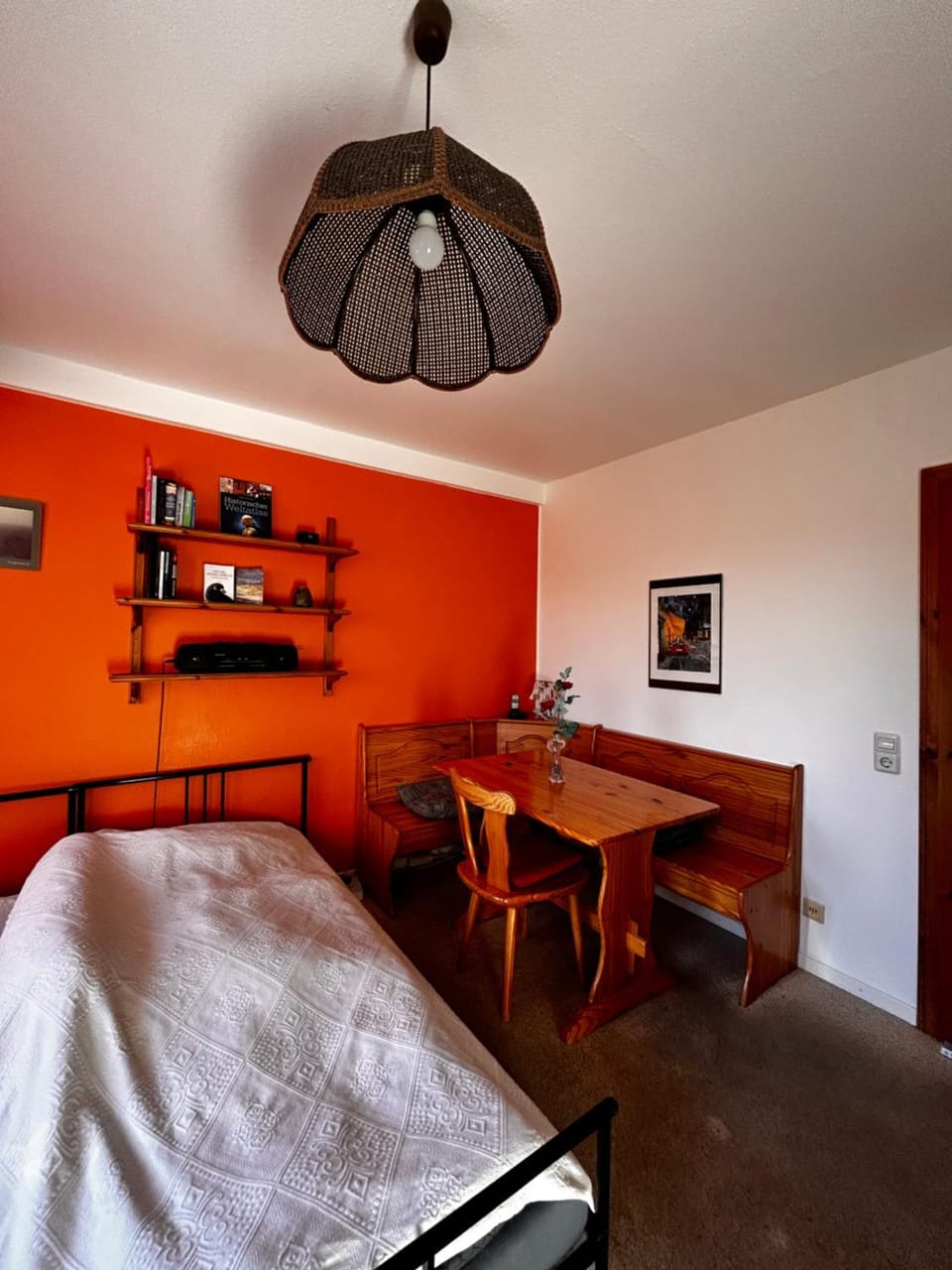 Photo of the whole room, Dining area