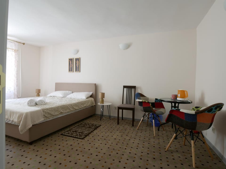 Photo of the whole room