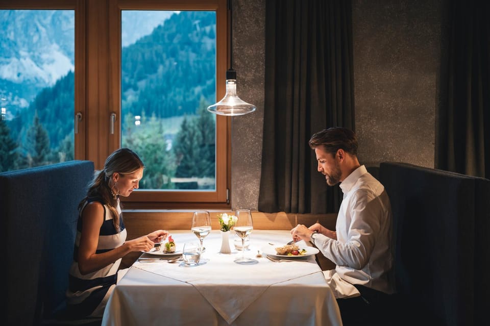 Restaurant/places to eat, Food