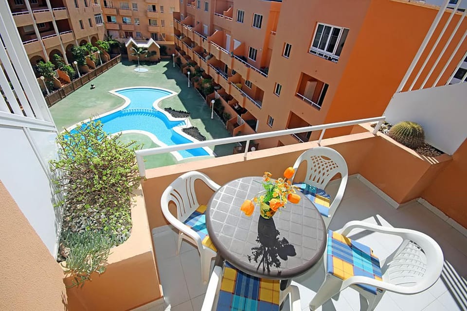 Patio, Balcony/Terrace, Other, Seating area, Swimming pool, Swimming pool