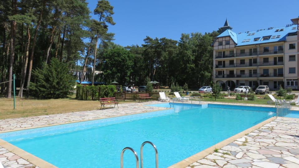 Property building, Swimming pool, Swimming pool