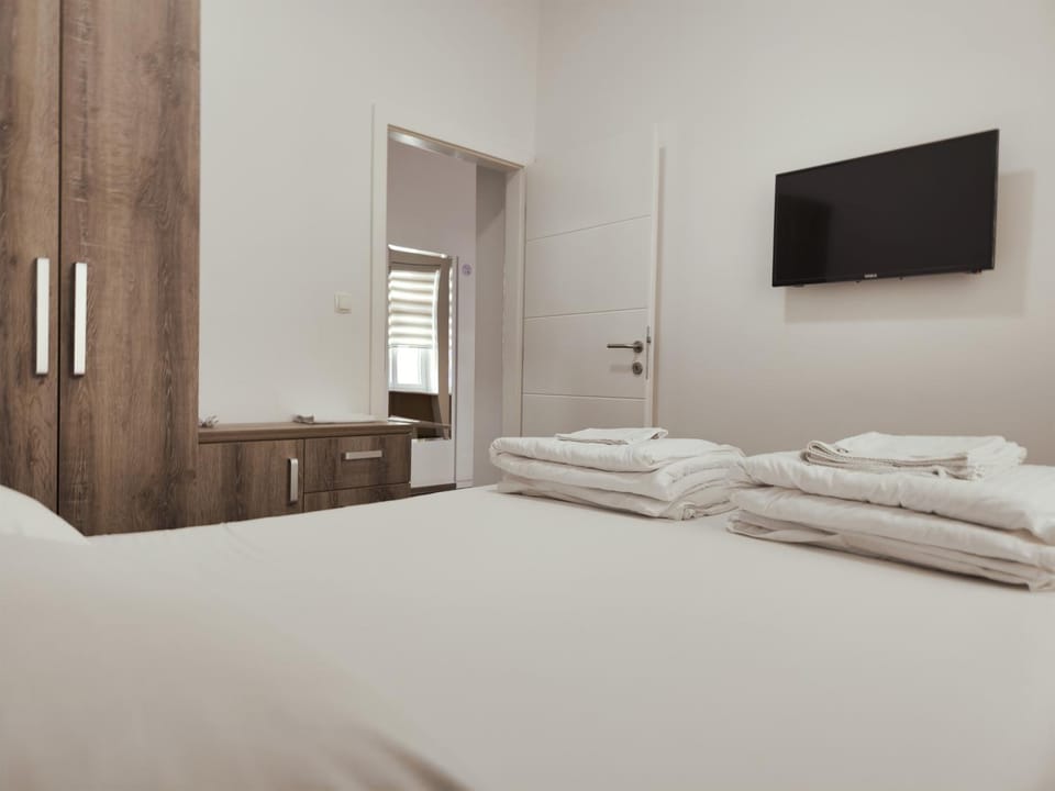 TV and multimedia, Bedroom