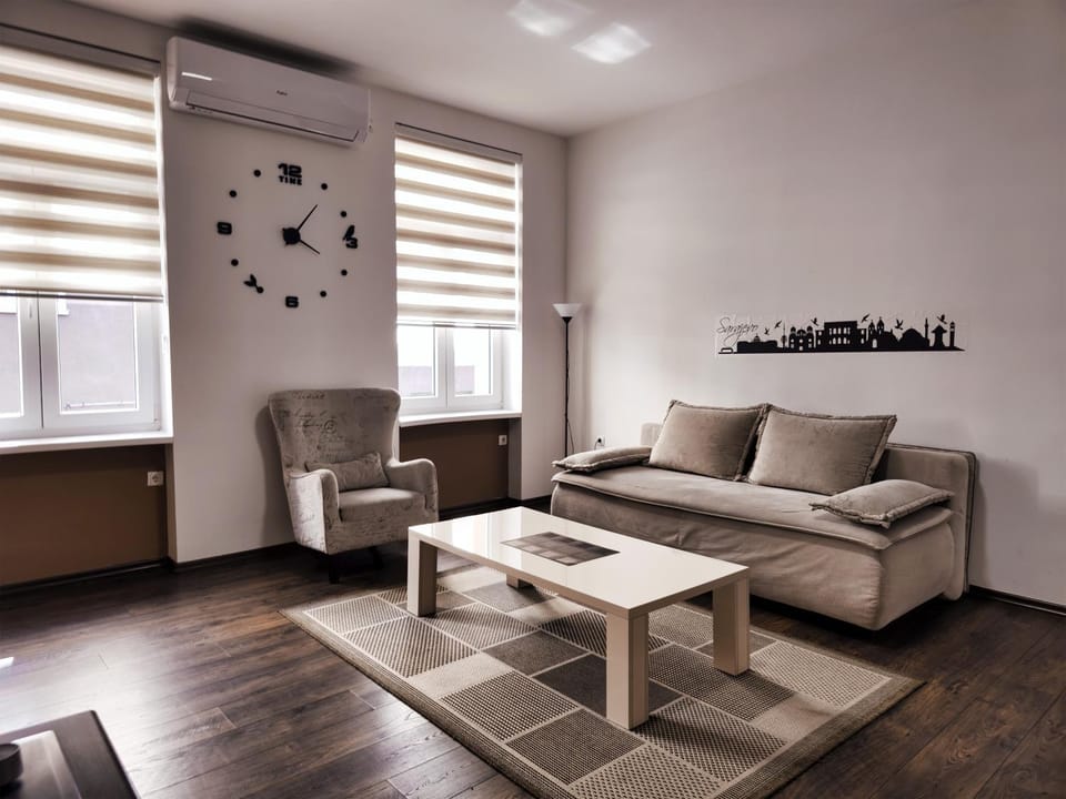 Living room, Seating area, furniture