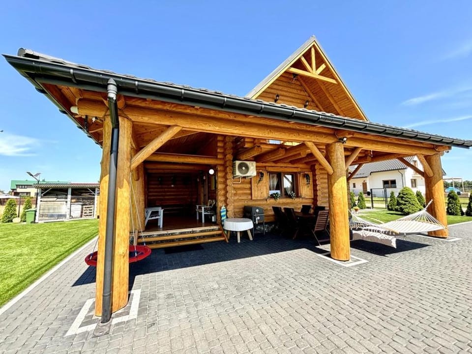 Dom Wakacyjny Złoto Północy na wyłączność, parking, plac zabaw, tarasy House in Pomeranian Voivodeship