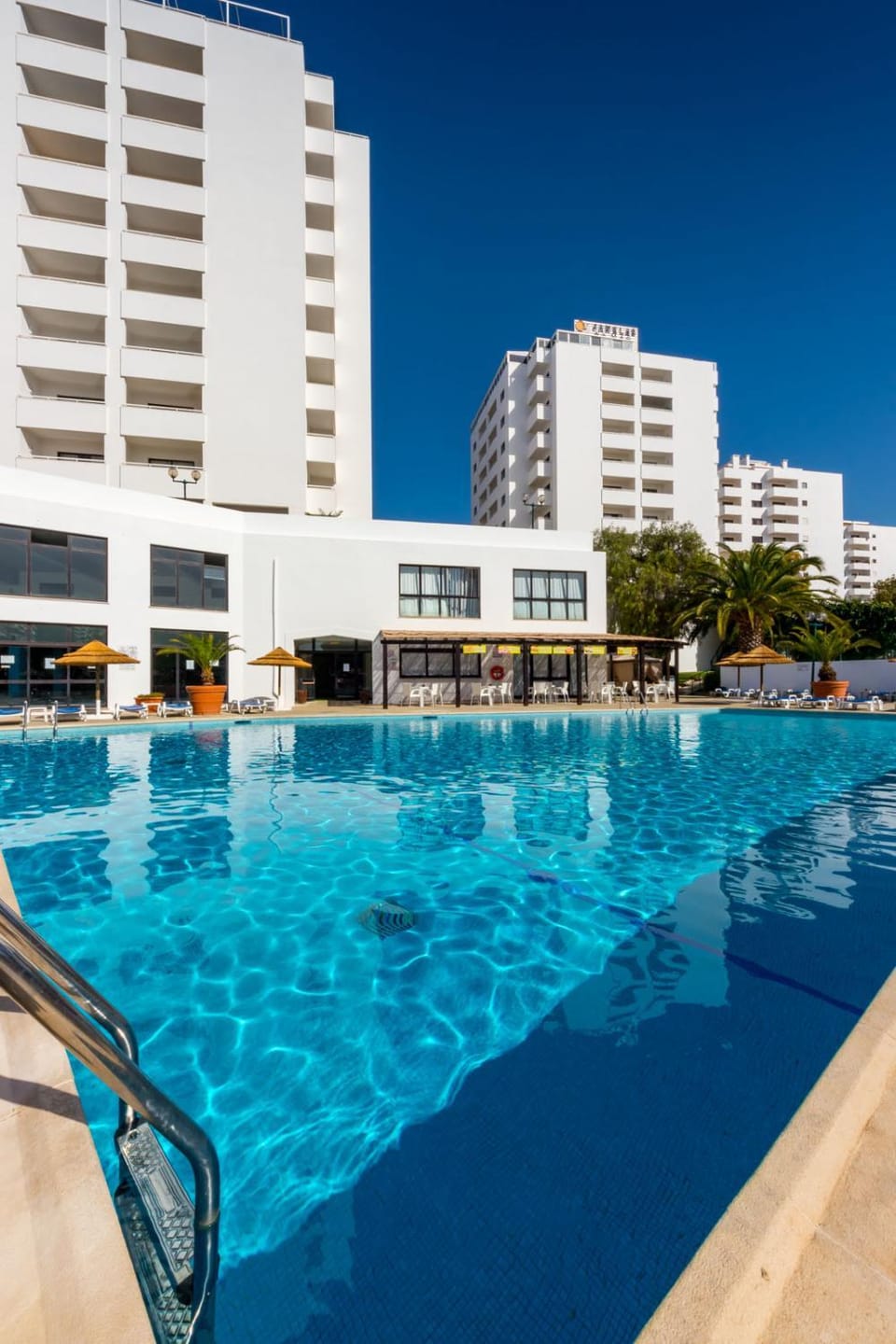 Lounge or bar, Swimming pool