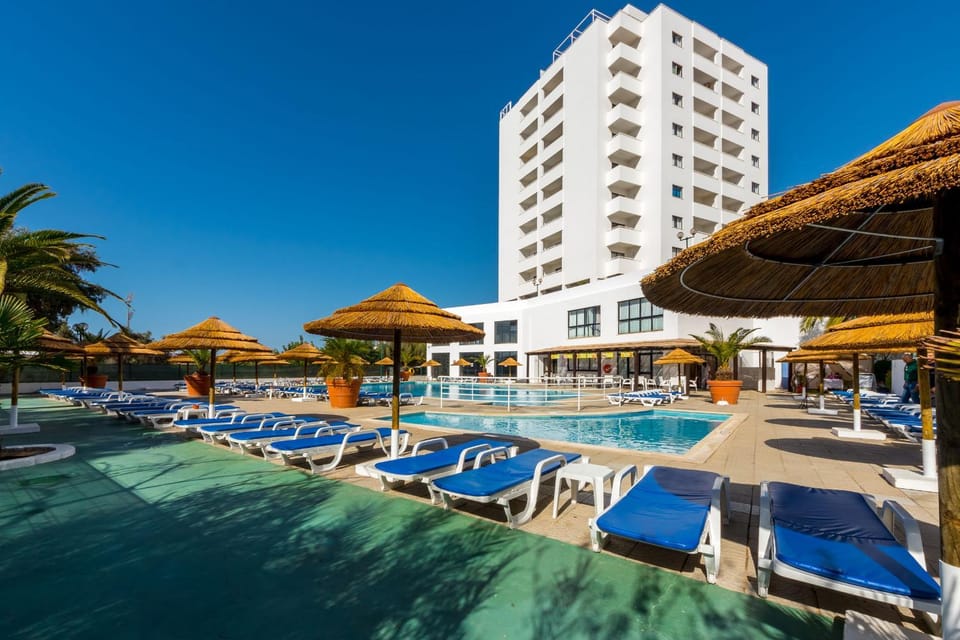 Lounge or bar, Swimming pool