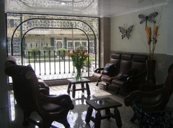 Day, Lobby or reception