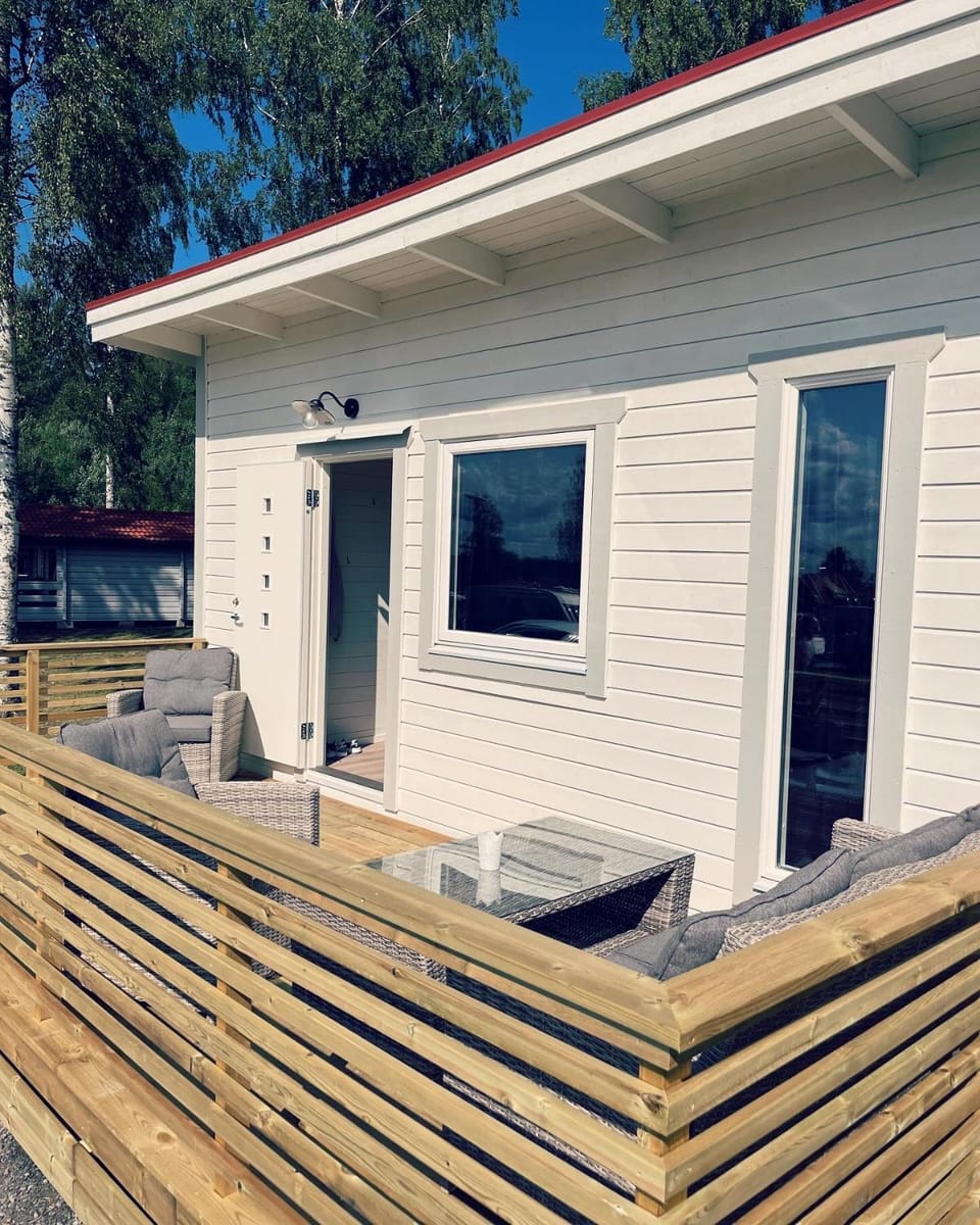 Property building, Patio, Day