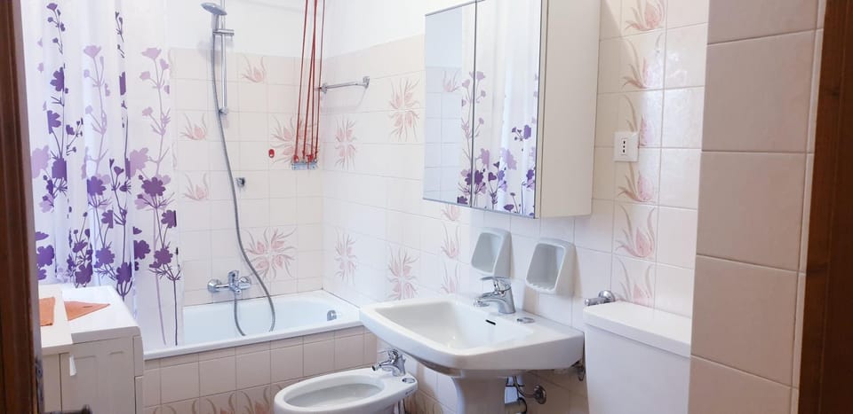 Bathroom, bidet
