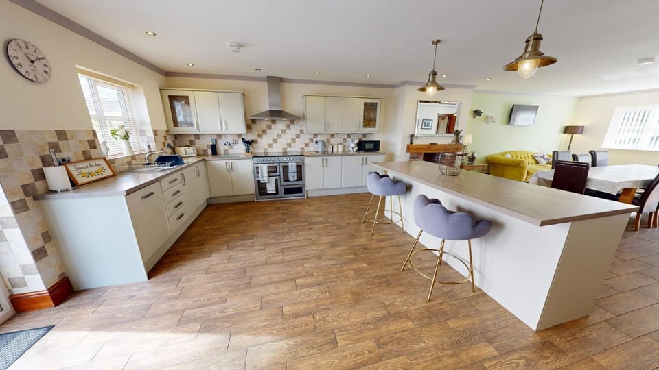 Sycamore Cottage House in Wales