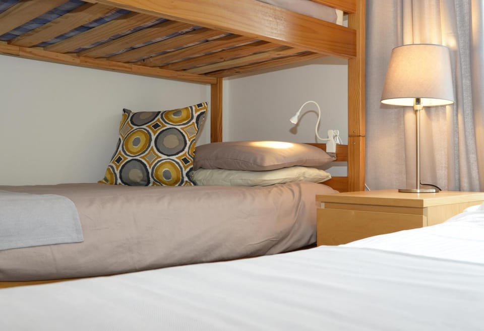 Bed, Bedroom, bunk bed