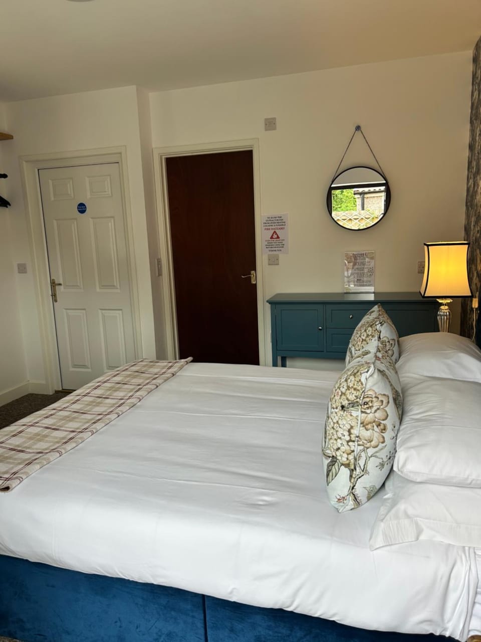 Castle Inn Bed and Breakfast in Llangunllo