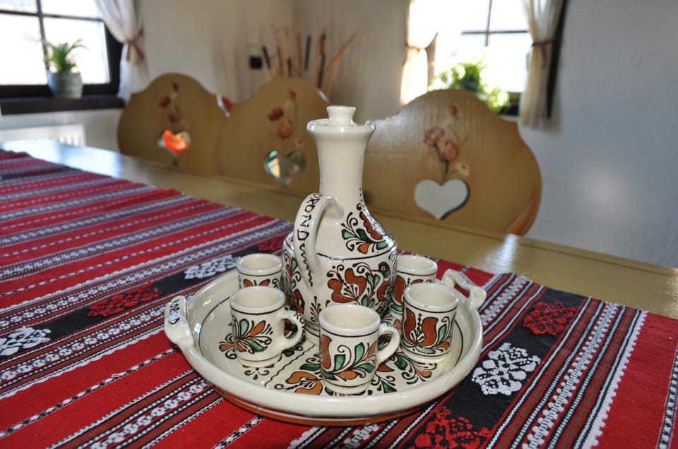 Decorative detail, Dining area