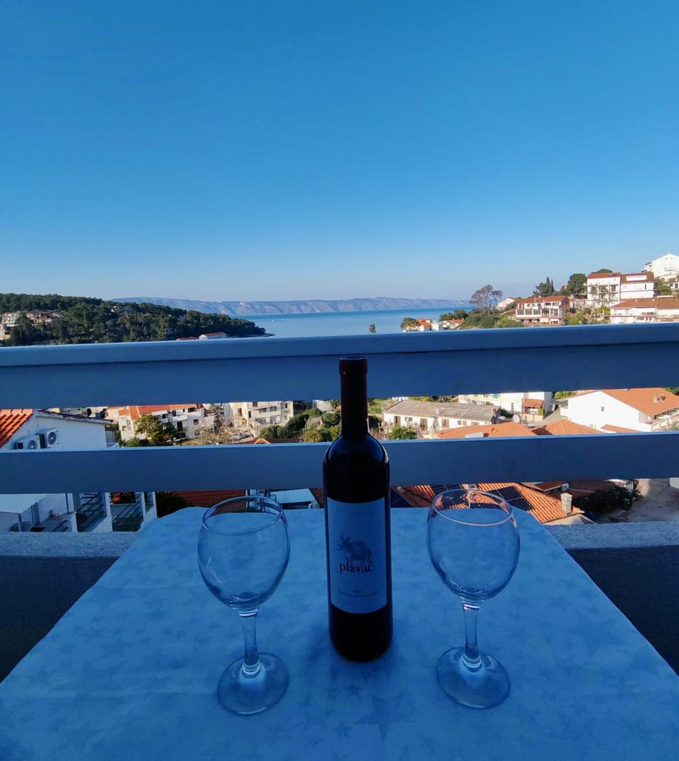 Apartment with beautiful sea view Apartment in Dubrovnik-Neretva County