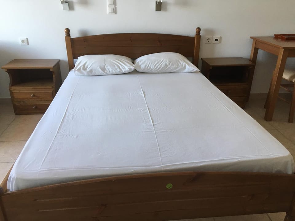 Eugenia travasarou sea view appartments Hotel in Islands