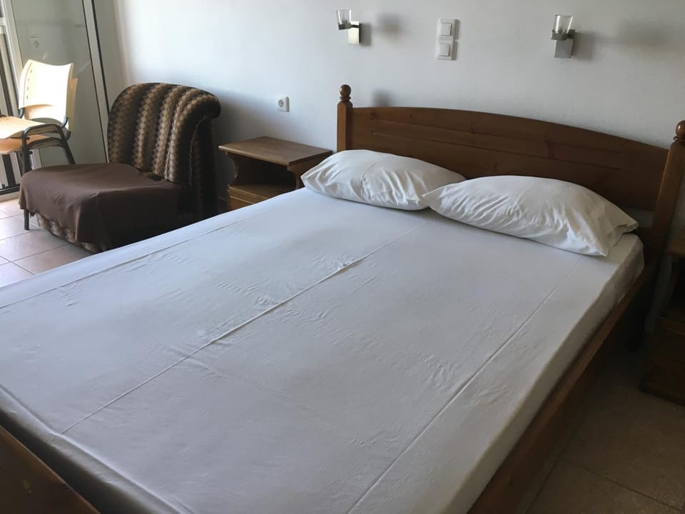 Eugenia travasarou sea view appartments Hotel in Islands