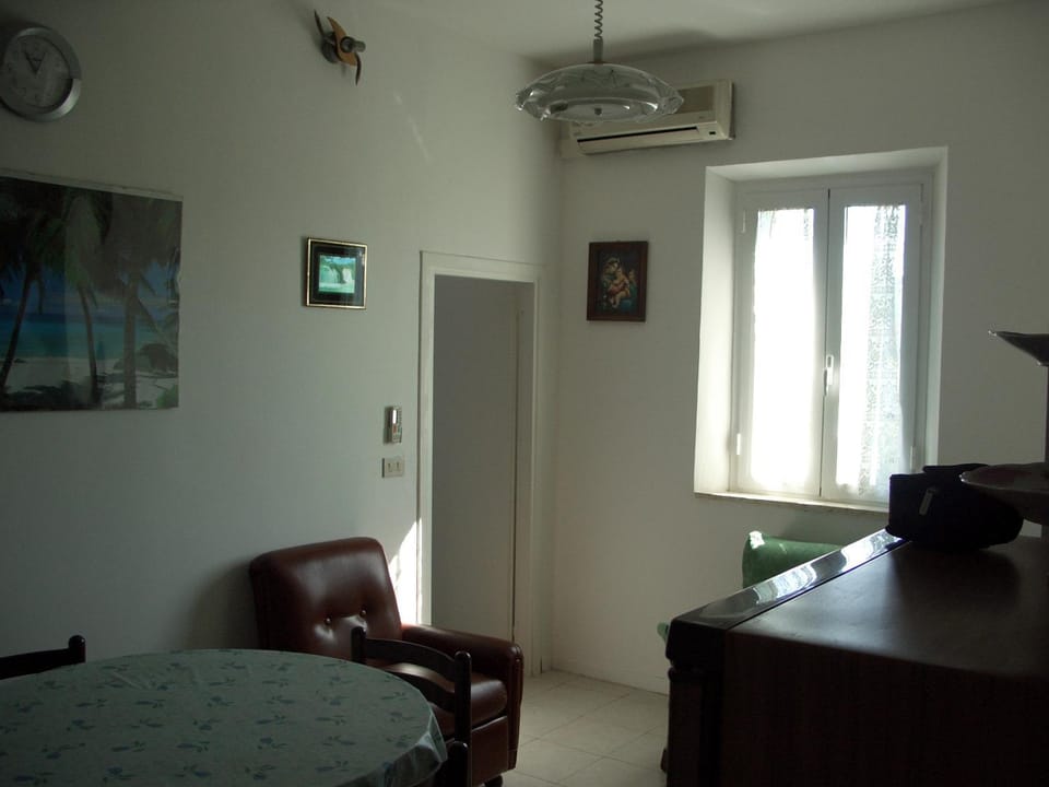 Blu Mariner House in Vada