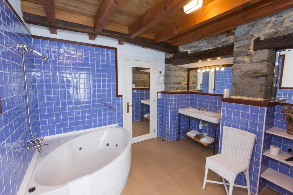 Bathroom, Bath