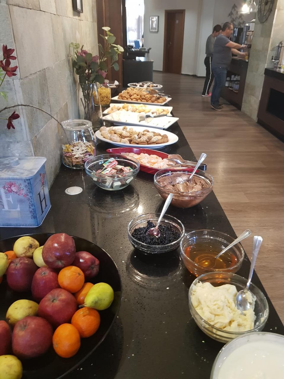 Breakfast, Buffet breakfast