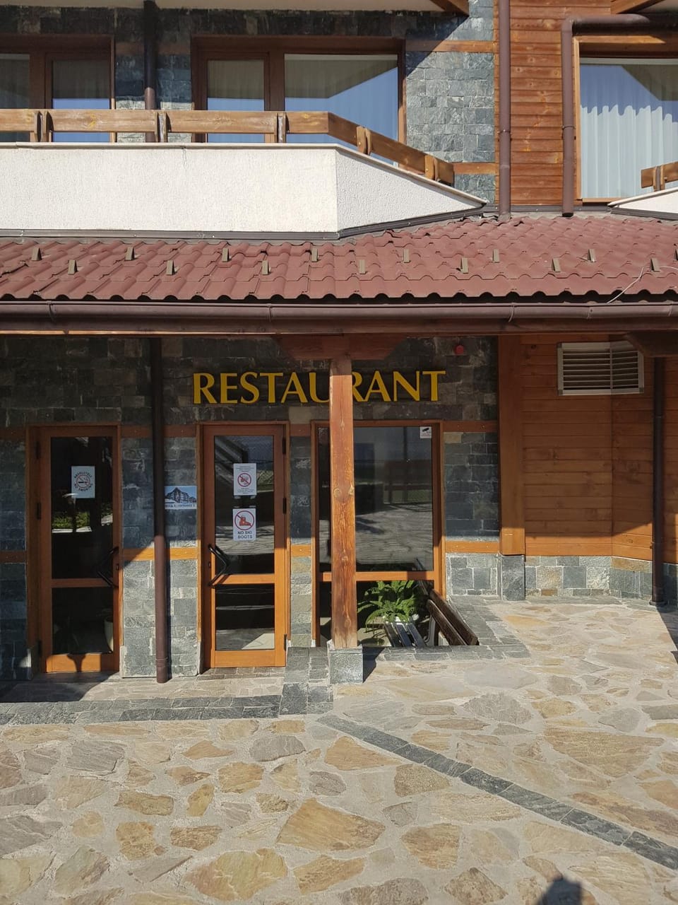 Restaurant/places to eat
