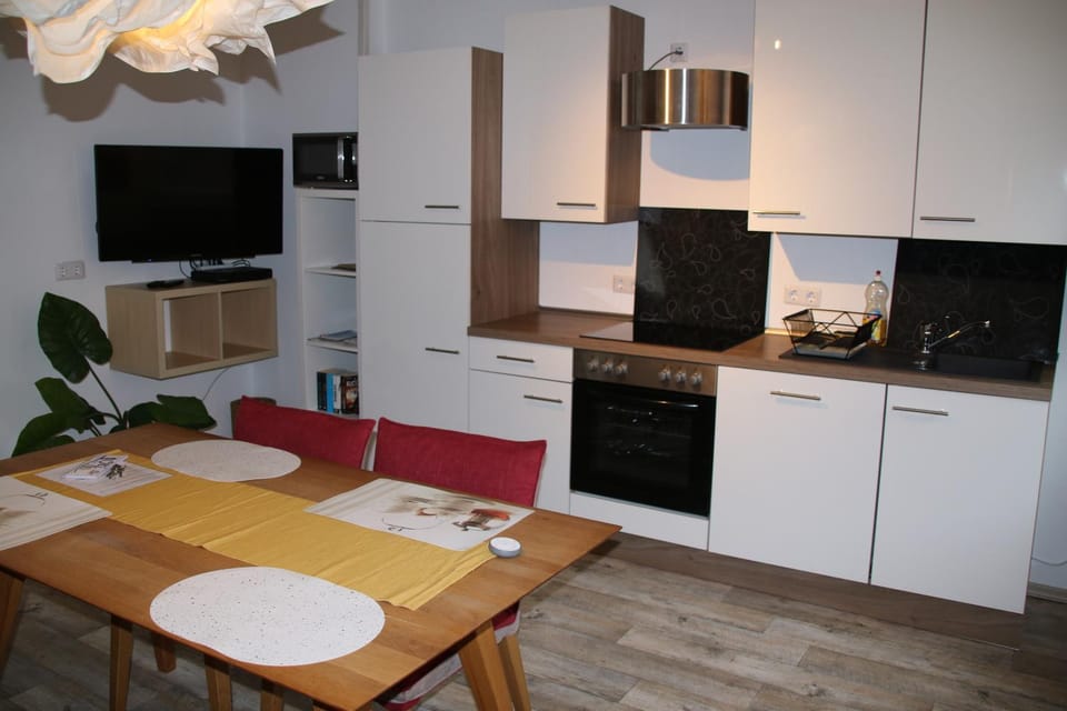 Kitchen or kitchenette, Photo of the whole room