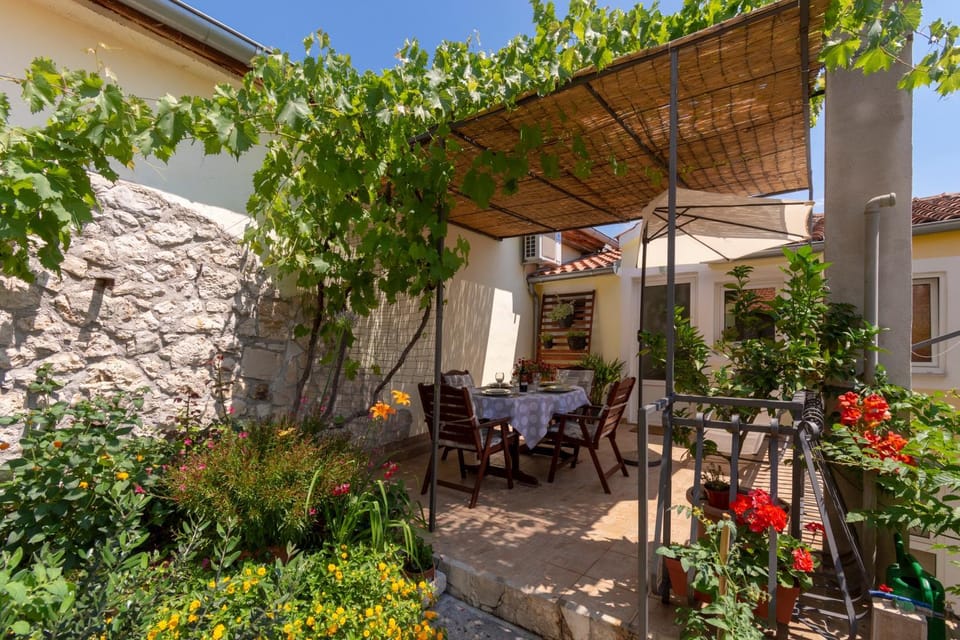 Patio, Balcony/Terrace