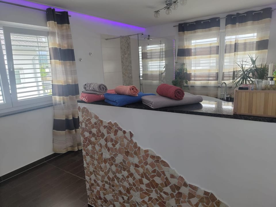 FeWo - bei Tati 95qm Apartment in Singen