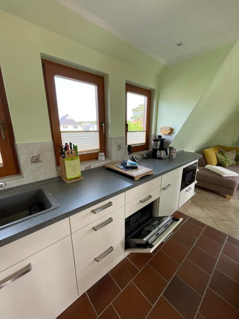 Kitchen or kitchenette