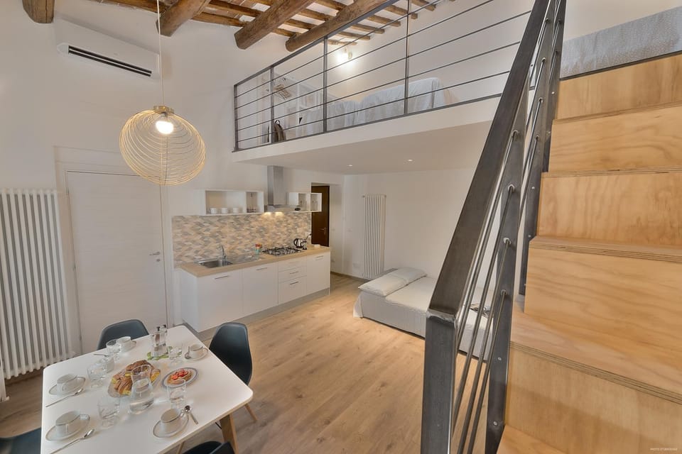 Kitchen or kitchenette, Living room, Seating area, Bedroom