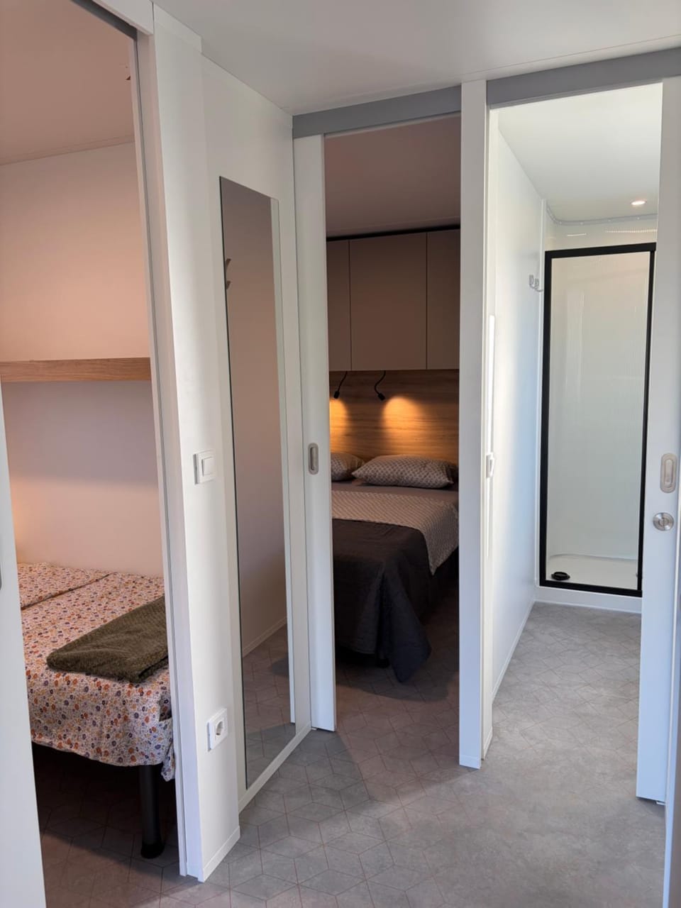 Bed, Photo of the whole room, Bedroom, wardrobe