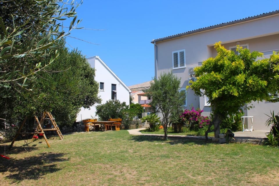 Property building, Garden