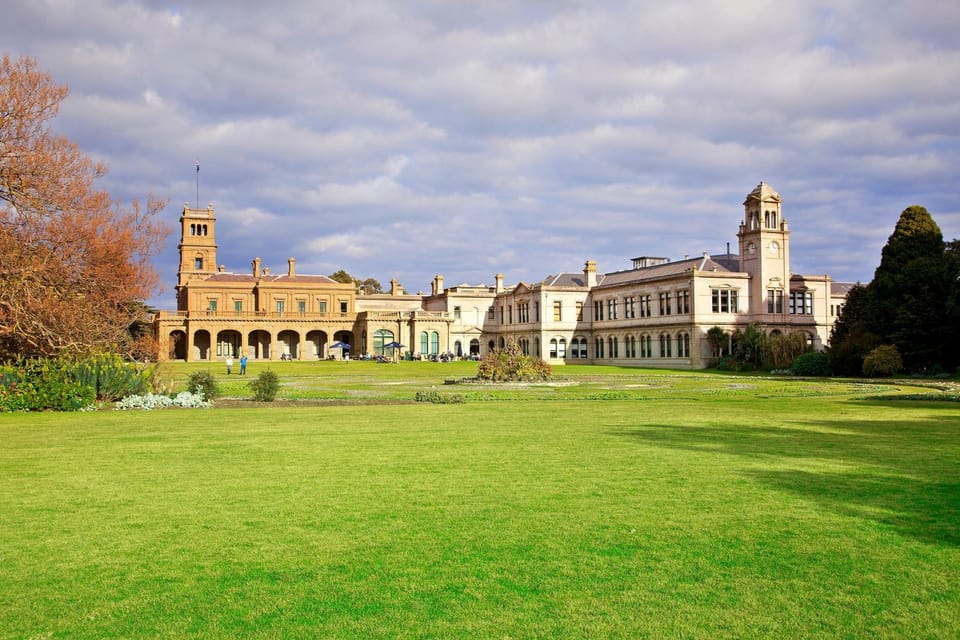 Facade/entrance, Garden