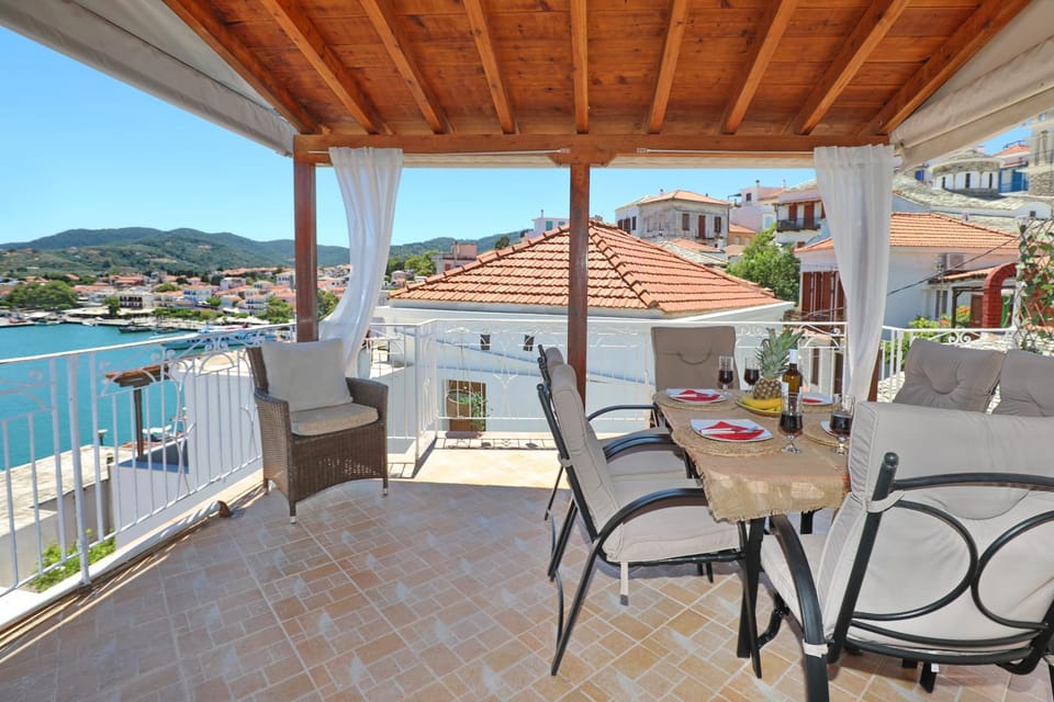 Day, Balcony/Terrace, Living room