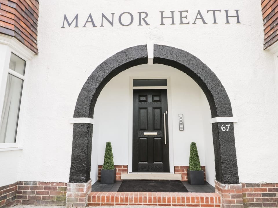 Manor Heath Apartment 4 Apartment in Scarborough
