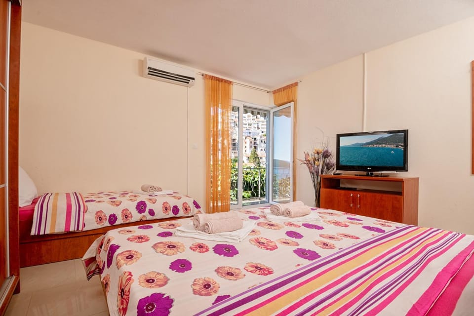 TV and multimedia, Bedroom