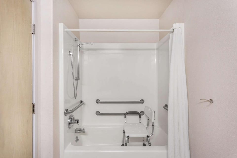 Bathroom, Photo of the whole room, On site, ADAM