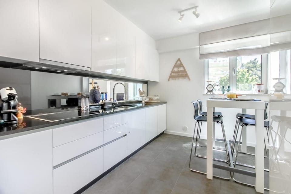 Luxury Beach Experience in Lisbon Apartment in Lisbon District