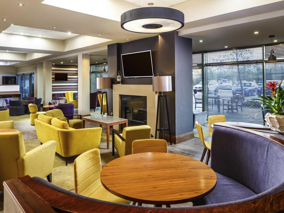 Lounge or bar