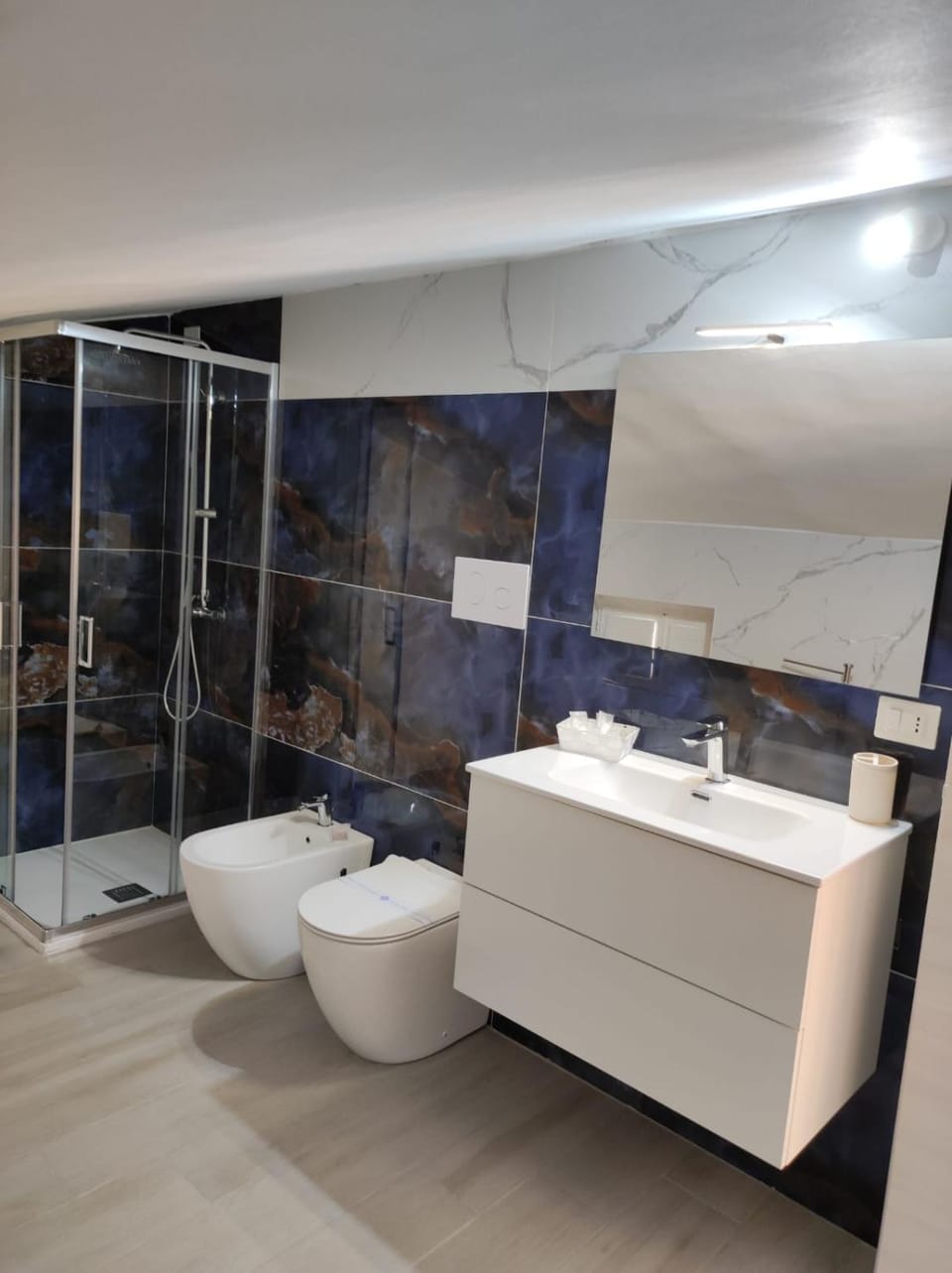 Shower, Toilet, Bathroom, bidet
