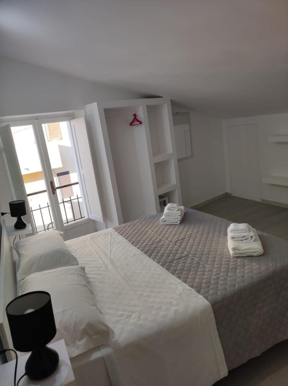 Bed, Photo of the whole room, Bedroom, towels, wardrobe