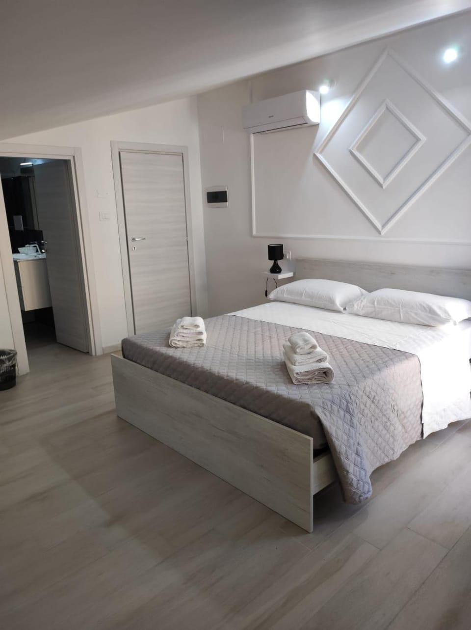 Bed, Photo of the whole room, Bedroom, towels, wardrobe