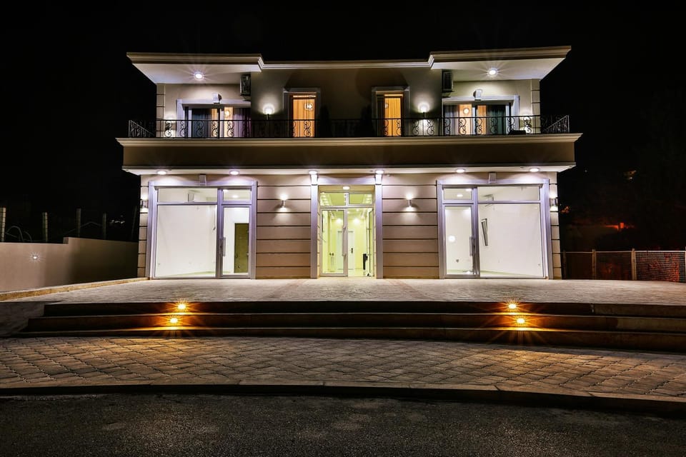 Property building, Facade/entrance